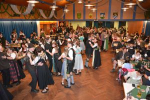 Tanz der Königinnen und Könige