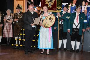 Katharina Schlickenrieder - Schützenkönigin Gauverein Frauenschuh Puppling 2024